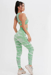 Seamless Camo Legging - mayzia